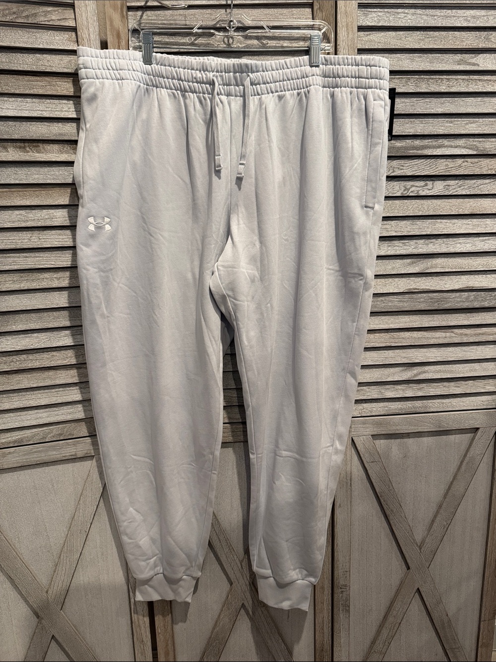 Under Armour Men’s Light Gray Jogger Sweatpants size 3XLT